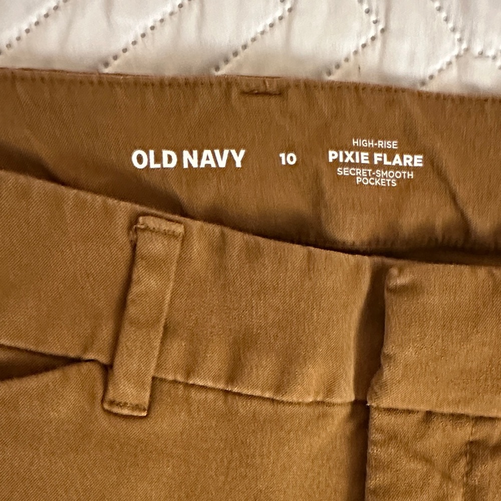 Old Navy Pixie Flare High Rise